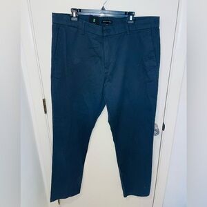 NWT Banana Republic Pants Mens Chinos grey Stretch Performance Sz 40 x 32 khakis